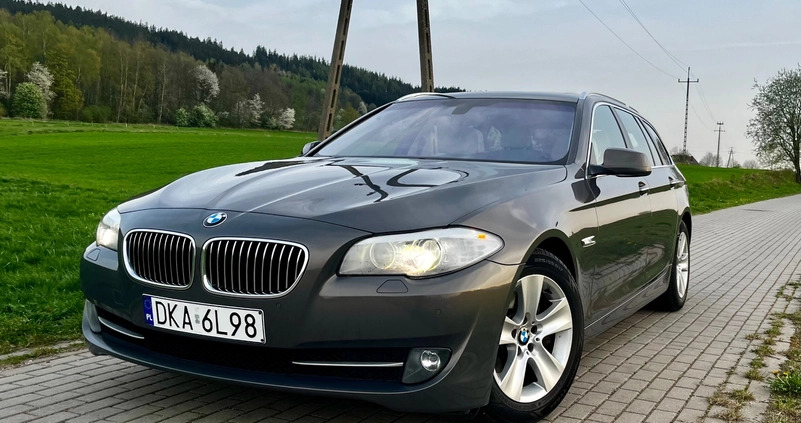 BMW Seria 5 cena 72000 przebieg: 278000, rok produkcji 2013 z Pionki małe 781